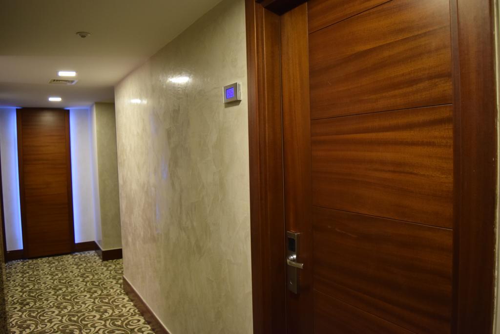 Taksim Line Hotel Istanbul Bagian luar foto